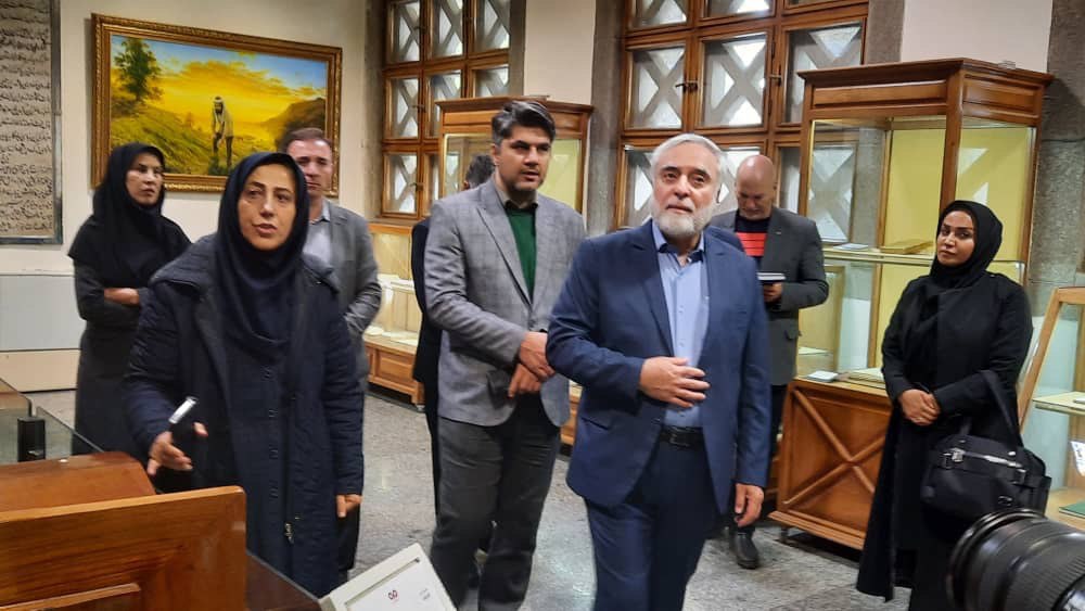 رئیس بنیاد ایرانشناسی در همدان